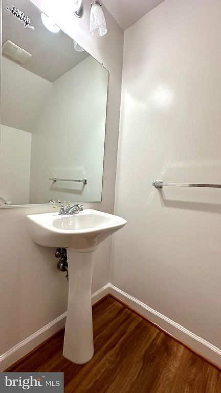 Image 23 of property listing at 14020 CASTLE RIDGE WAY #38, Silver Spring, MD 20904