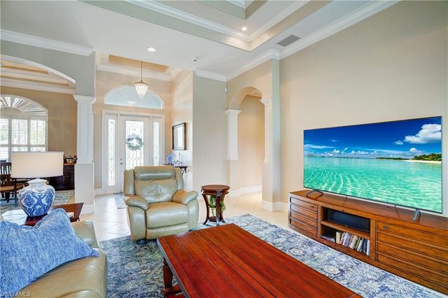 8983 Star Tulip CT, Naples, FL 34113