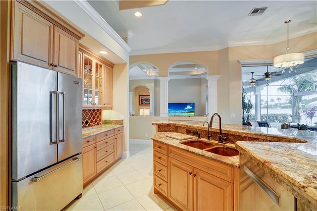 8983 Star Tulip CT, Naples, FL 34113