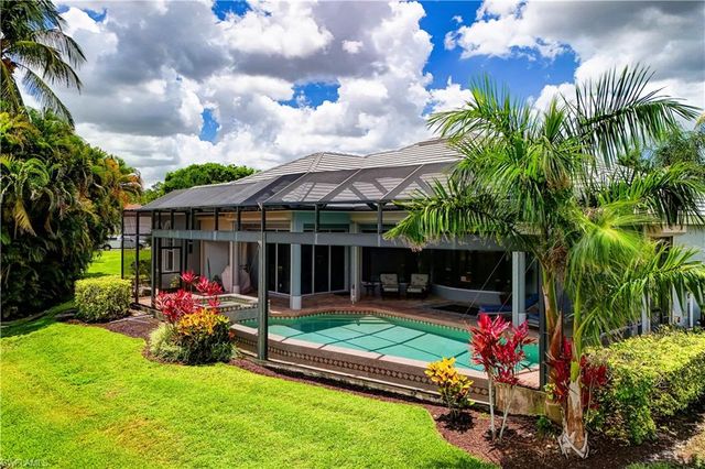 8983 Star Tulip CT, Naples, FL 34113