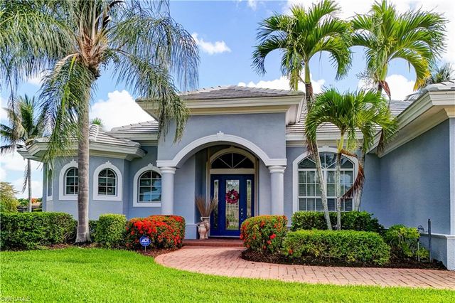 8983 Star Tulip CT, Naples, FL 34113