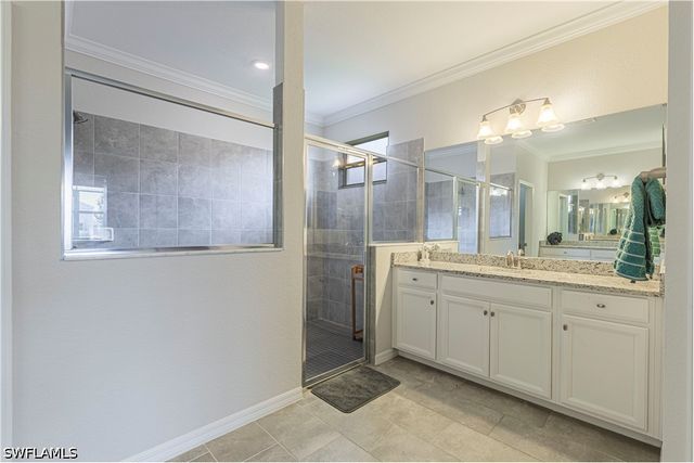 2079 Vermont LN, Naples, FL 34120