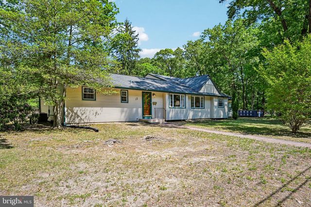 13 NORTHGATE DR, Voorhees, NJ 08043