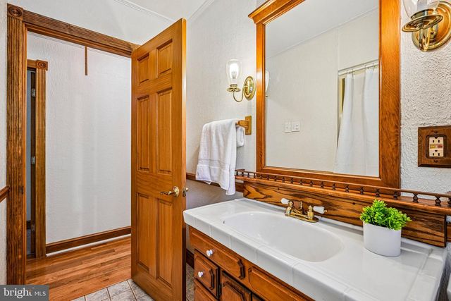 13 NORTHGATE DR, Voorhees, NJ 08043