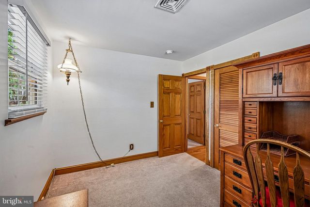 13 NORTHGATE DR, Voorhees, NJ 08043