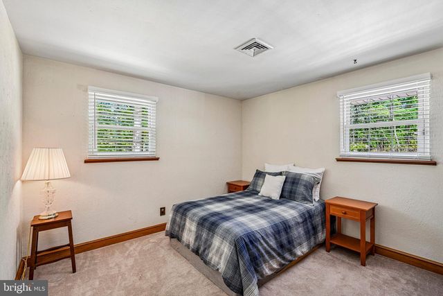 13 NORTHGATE DR, Voorhees, NJ 08043