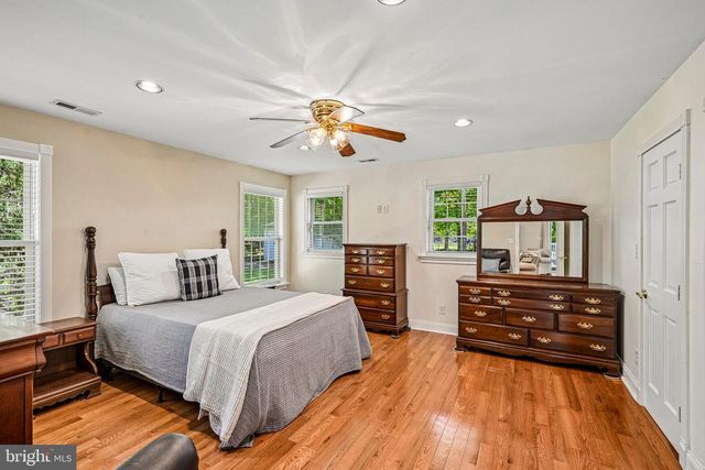 13 NORTHGATE DR, Voorhees, NJ 08043