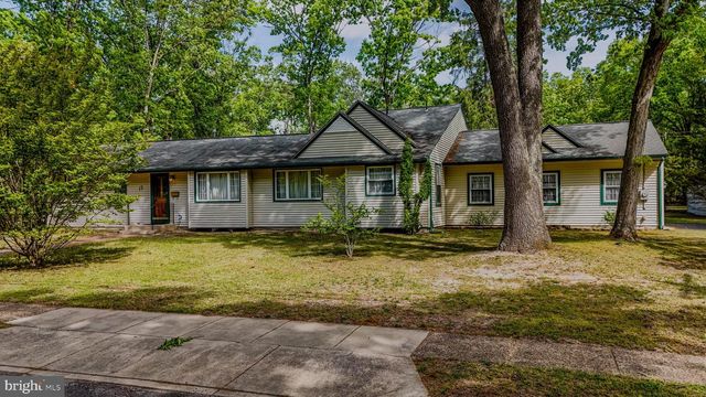 13 NORTHGATE DR, Voorhees, NJ 08043