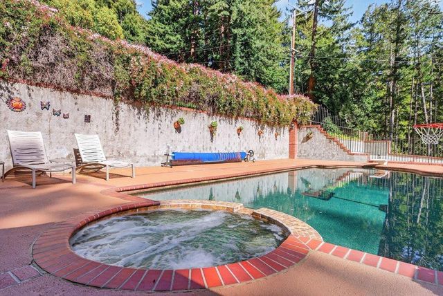 350 Aurora Road, Soquel, CA 95073