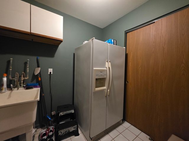 307 S Carriage Trail, Mchenry, IL 60050