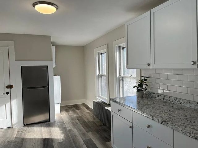 35 Lincoln Ave B, Marblehead, MA 01945