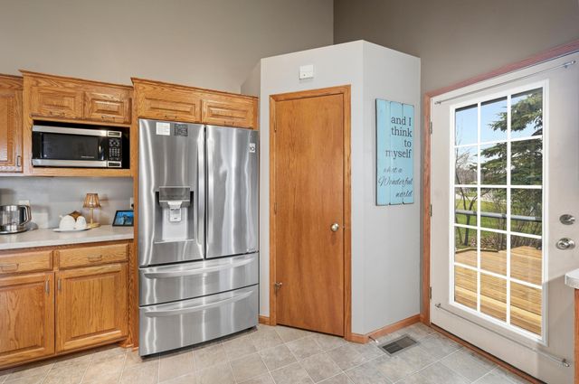 66 Meadowlark Drive, Hudson, WI 54016