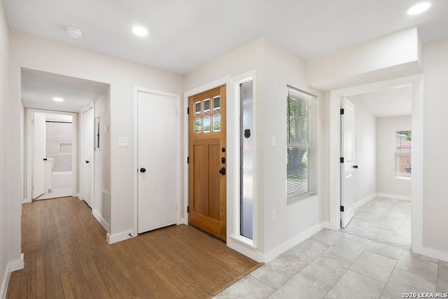 306 WESTMORELAND DR, San Antonio, TX 78213