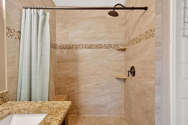 203 ASHLEY LOOP, Davenport, FL 33837