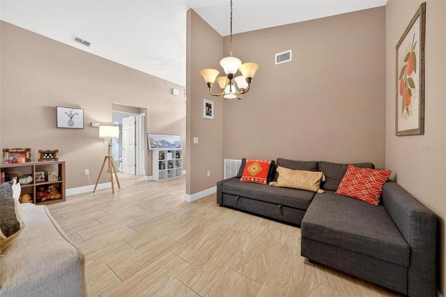 203 ASHLEY LOOP, Davenport, FL 33837