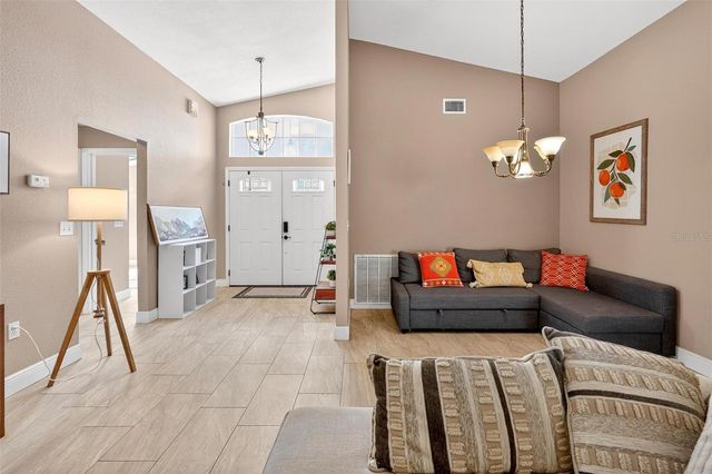 203 ASHLEY LOOP, Davenport, FL 33837