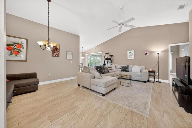 203 ASHLEY LOOP, Davenport, FL 33837