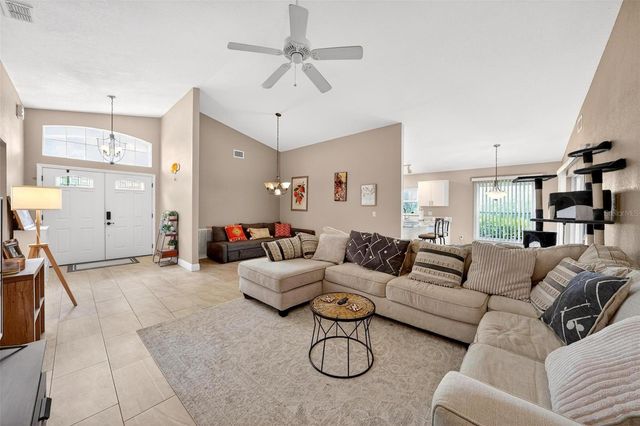 203 ASHLEY LOOP, Davenport, FL 33837