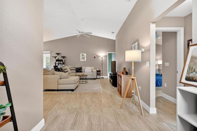 203 ASHLEY LOOP, Davenport, FL 33837