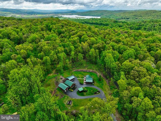 491 SHEEP HILL RD, Newmanstown, PA 17073