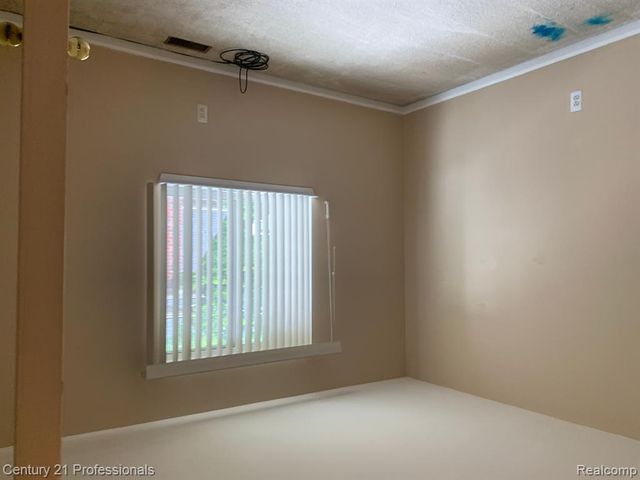 15140 Rivercrest Drive, Sterling Heights, MI 48312