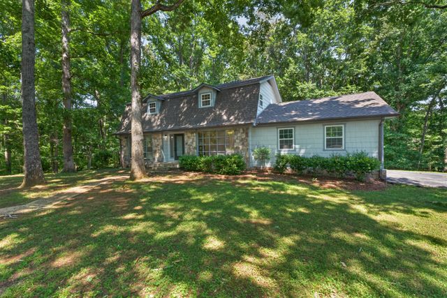 466 Willow Oak Dr, Winchester, TN 37398