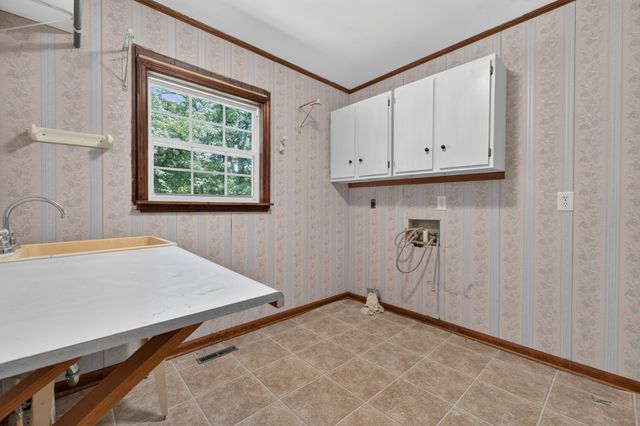 466 Willow Oak Dr, Winchester, TN 37398