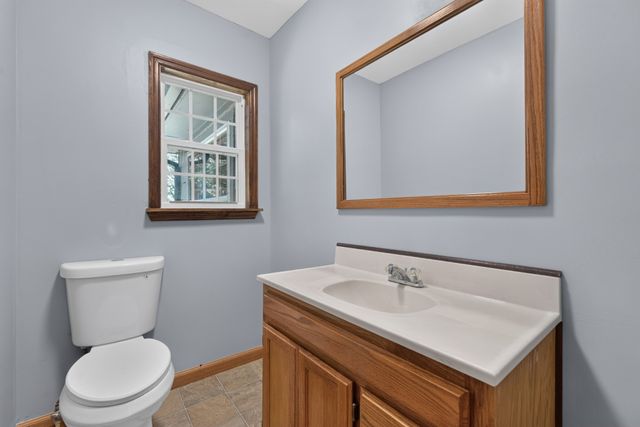 466 Willow Oak Dr, Winchester, TN 37398
