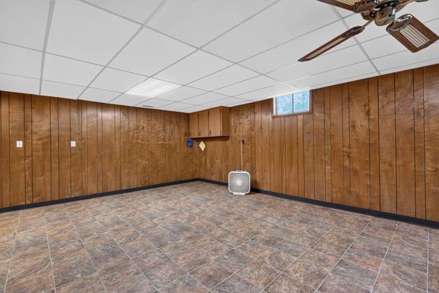 466 Willow Oak Dr, Winchester, TN 37398