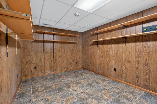 466 Willow Oak Dr, Winchester, TN 37398