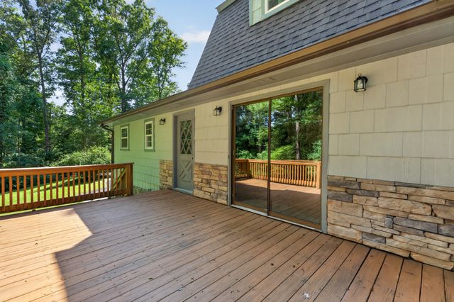 466 Willow Oak Dr, Winchester, TN 37398