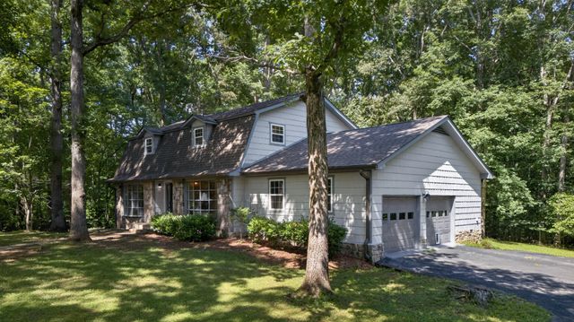 466 Willow Oak Dr, Winchester, TN 37398
