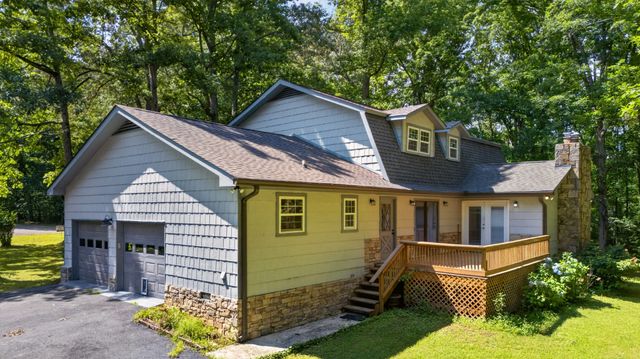 466 Willow Oak Dr, Winchester, TN 37398