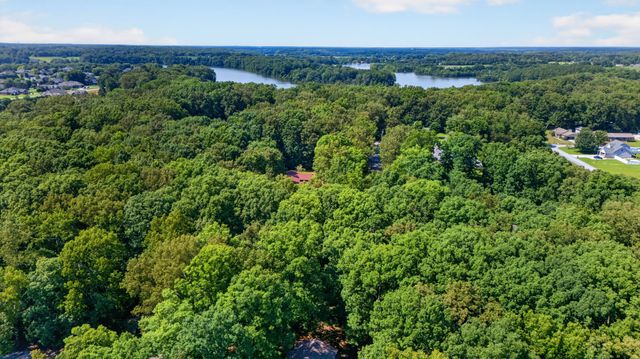 466 Willow Oak Dr, Winchester, TN 37398