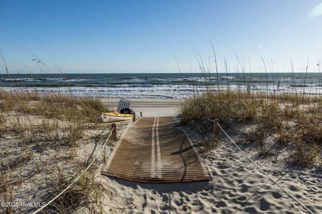 2305 W Ft Macon Road 101, Atlantic Beach, NC 28512