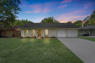 2012 Isla Drive, Pearland, TX 77581
