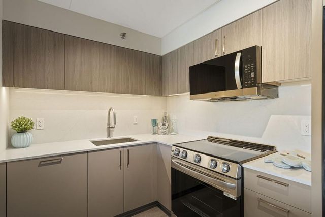 2460 Peachtree Road NE 201, Atlanta, GA 30305