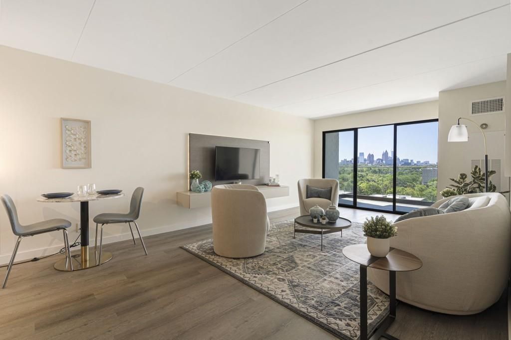 Image 12 of property listing at 2460 Peachtree Road NE 201, Atlanta, GA 30305