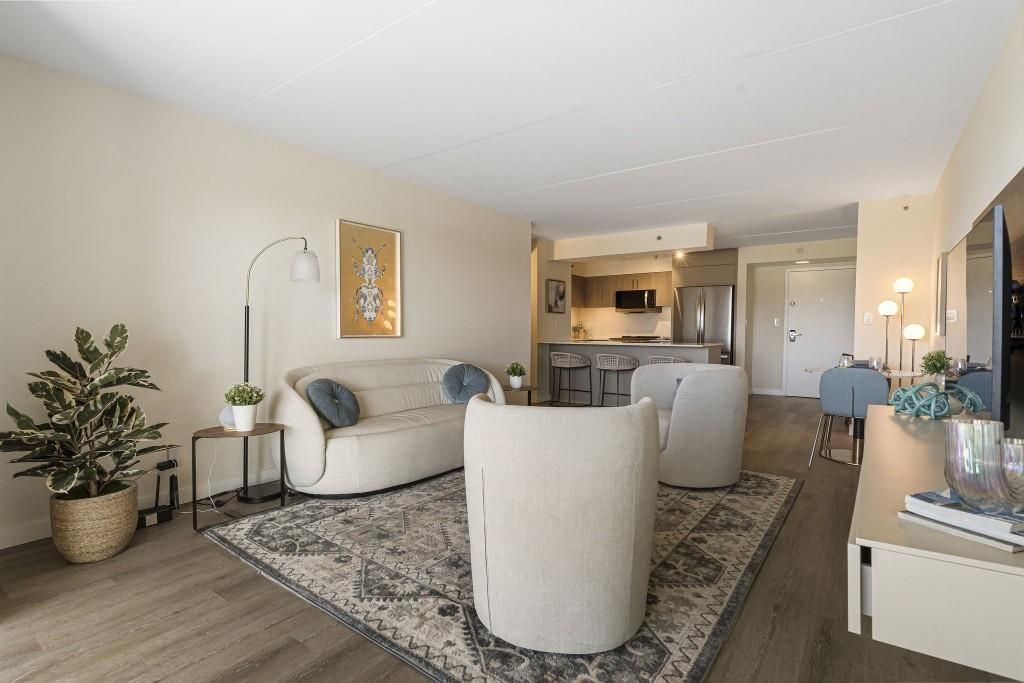 Image 13 of property listing at 2460 Peachtree Road NE 201, Atlanta, GA 30305