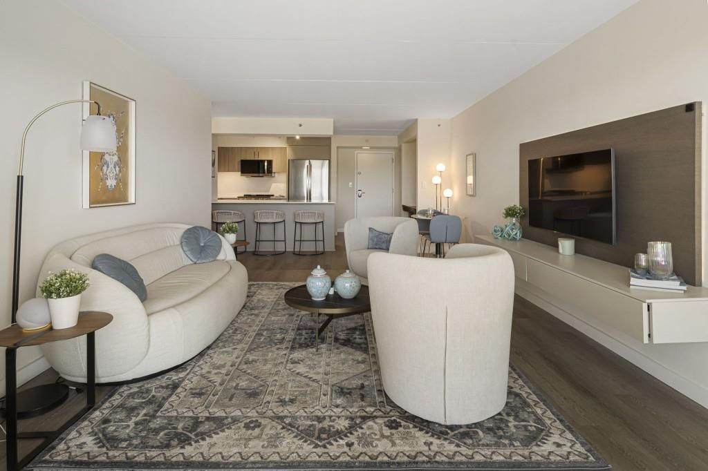 Image 14 of property listing at 2460 Peachtree Road NE 201, Atlanta, GA 30305