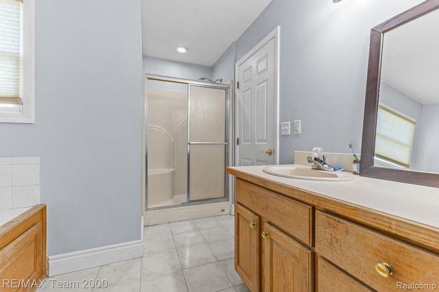 18377 Huron River Drive, Brownstown Charter Township, MI 48173
