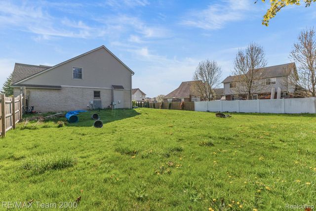 18377 Huron River Drive, Brownstown Charter Township, MI 48173