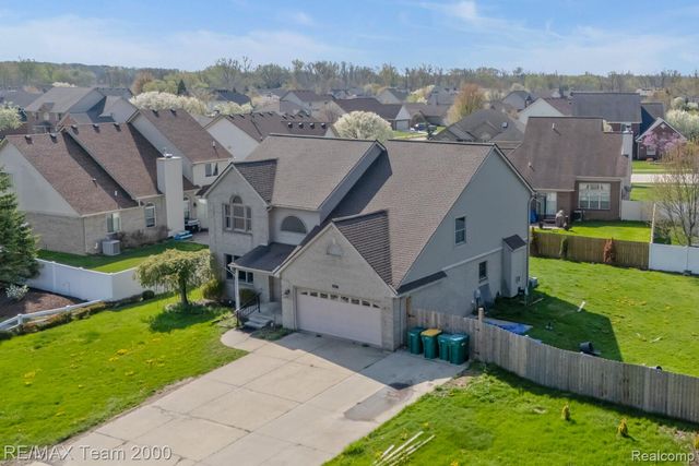 18377 Huron River Drive, Brownstown Charter Township, MI 48173