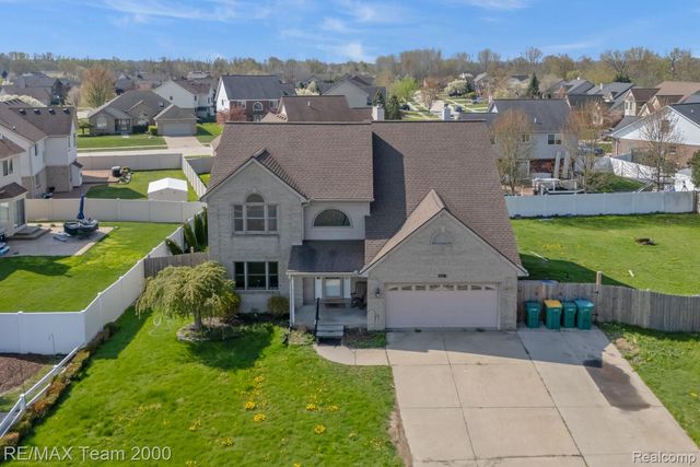 18377 Huron River Drive, Brownstown Charter Township, MI 48173