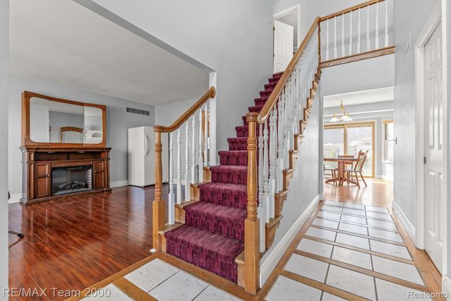 18377 Huron River Drive, Brownstown Charter Township, MI 48173
