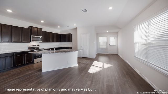 4921 Fairway Bunker, San Antonio, TX 78261