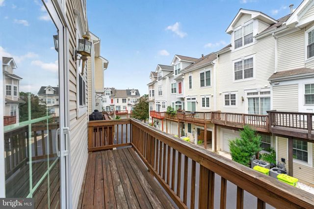 932 HARRISON CIR, Alexandria, VA 22304