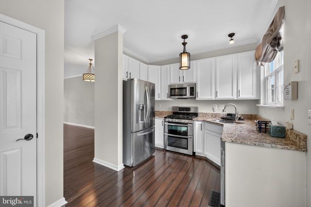 932 HARRISON CIR, Alexandria, VA 22304