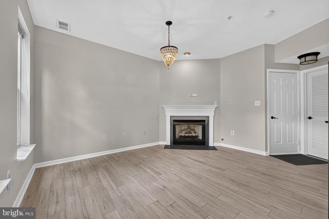 932 HARRISON CIR, Alexandria, VA 22304