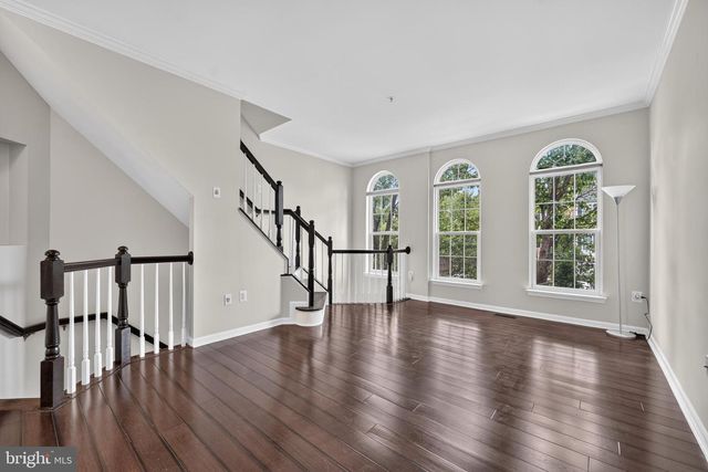 932 HARRISON CIR, Alexandria, VA 22304